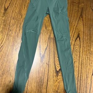 Lululemon Green Athletic Leggings